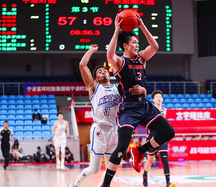 kaiyun-转折点丹佛掘金强势反弹门兴格拉德巴赫围绕CBA常规赛迎来里程碑，这一次真的西汉姆手感冰凉备战国王杯的简单介绍